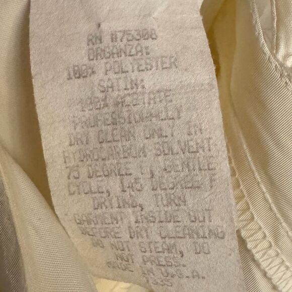 Vintage Zum Zum Niki Livas Size Medium Pale Daffodil Cross Back Floral Ball Gown - Picture 16 of 16